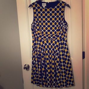 Sleeveless geometric patterned dress 14P